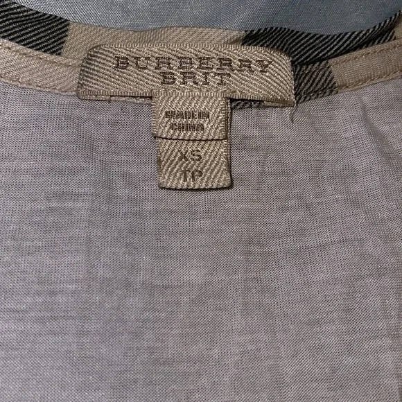 Burberry T-Shirt - Picture 5 of 8